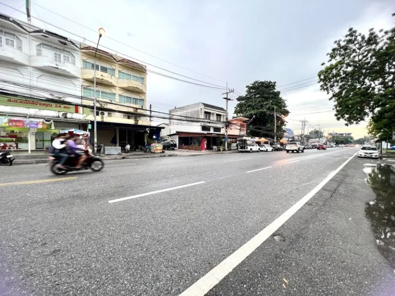 ลดราคาแรง ขายที่ดินสวย ใกล้หาดบางแสน ถมแล้วเรียบร้อย ล้อมรั้วเป็นสัดส่วน