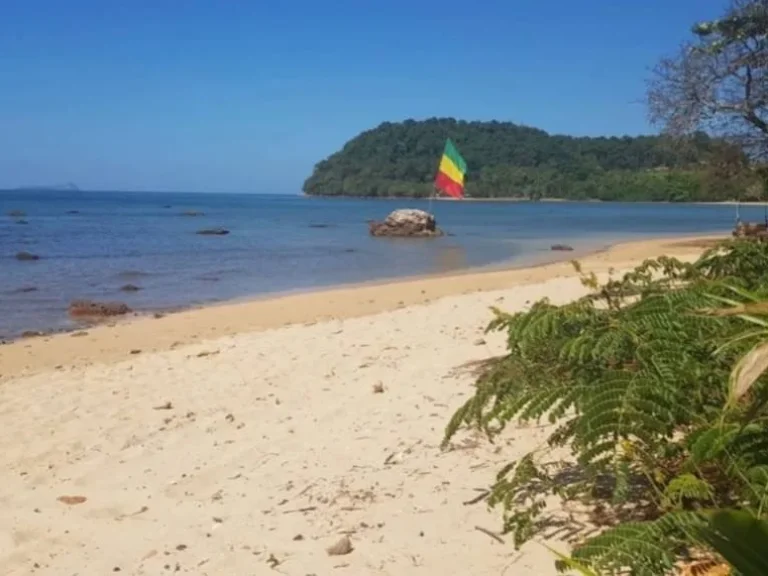 ขายที่ดินบนเกาะจัม ติดทะเลอันดามัน 4 ไร่ จังหวัดกระบี่