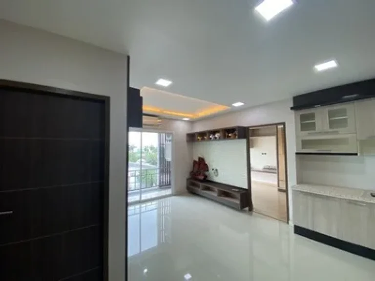 ขายคอนโด Lucas Garden - Family House ลาดพร้าว 71 ชั้น 4 2 ห้องนอน ห้องมุม 5630 ตรม