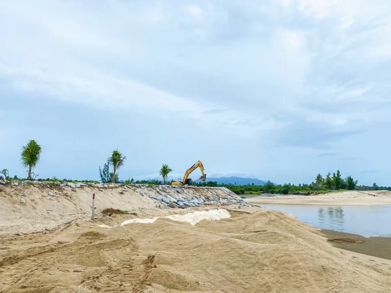 ที่ดิน ขนาด 100 ตรวติดชายทะเลทับสะแก ผ่อนได้ยาว ทับสะแก ประจวบคีรีขันธ์