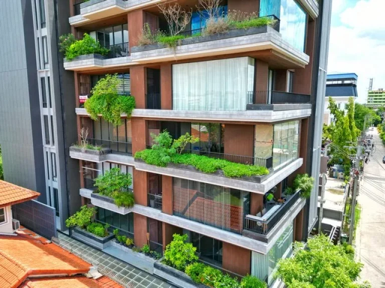 condominium คาล์ม เพนท์เฮ้าส์ บรรยากาศดี ห้องกว้าง คอนโดมีความเป็นส่วนตัวสูง มีที่จอดรถ Fix