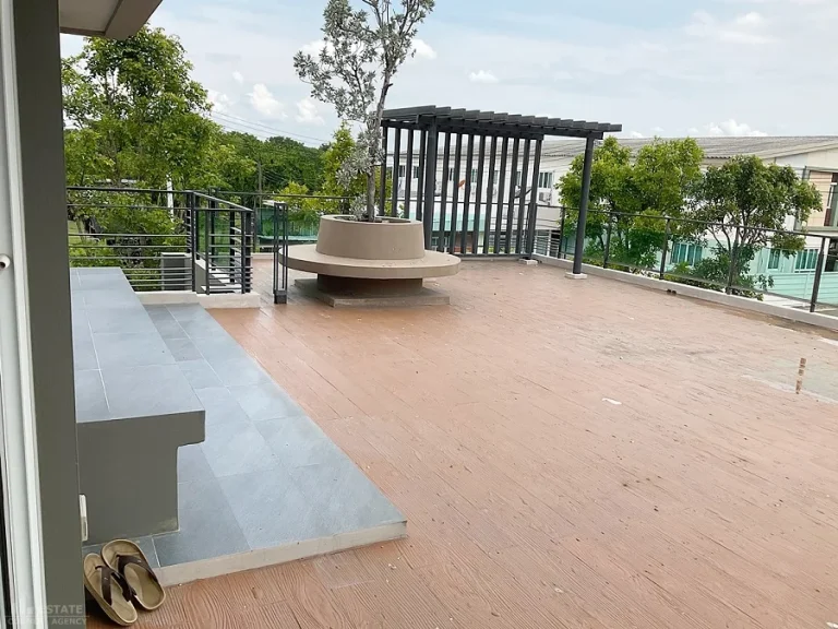 ขายบ้านเดี่ยวหลังใหญ่ราคาถูก 161 ตรว PROUD Modern Living นครปฐม