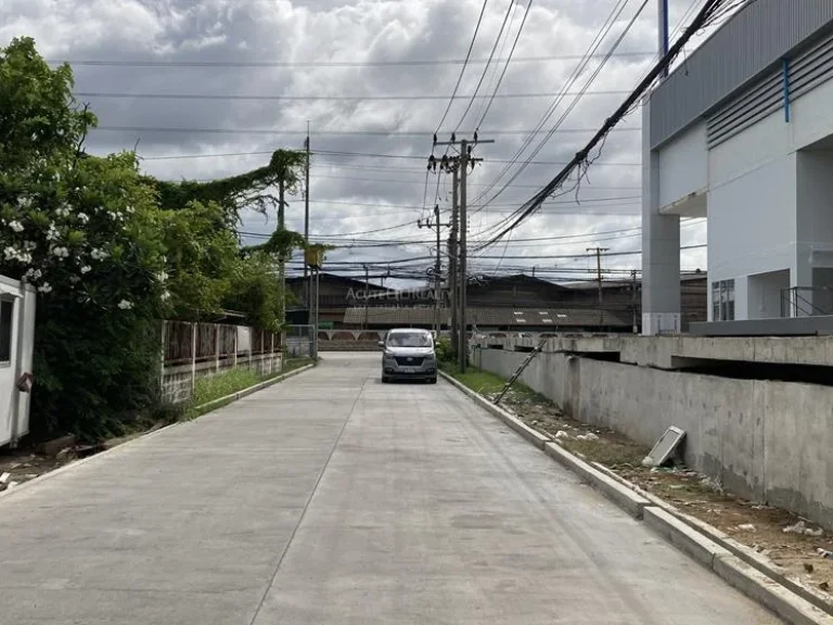 ขายด่วนที่ดินทำเลดีติดริมถนนสุขสวัสดิ์ พร้อมโรงงาน โกดัง และอาคารสำนักงาน