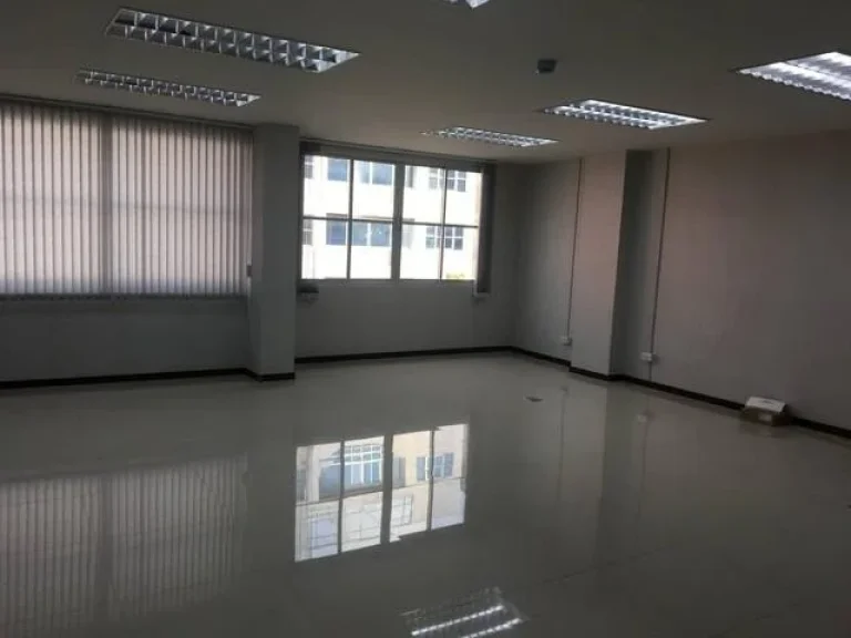 For Rent อาคารสำนักงาน 7 ชั้น ถนนศรีนครินทร์ ใกล้โรงแรมโนโวเทล