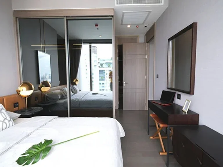 ดิ เอส แอท สิงห์ คอมเพล็กซ์ แบบ 1ห้องนอน พื้นที่กว้าง A Spacious Beautiful and Nicely Furnished 1Bed Unit at Asoke-Pechaburi Junction