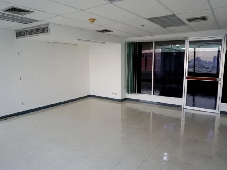 ให้เช่าออฟฟิศ Forum tower ใกล้ MRT ห้วยขวางเพียง 300 เมตร Office Forum tower For Rent