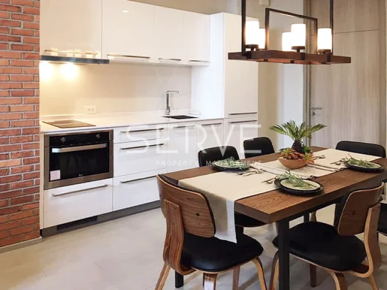 ให้เช่า 2 นอน Modern Loft Style สวยมากกับทำเลทองเพลินจิตที่ Noble Ploenchit 70 K