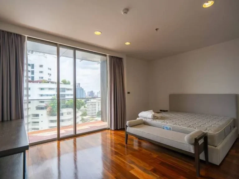 ให้เช่า 4 ห้องนอน Penthouse พร้อมพงษ์ สุขุมวิท 290 ตรม ห้องสวย วิวดี ใกล้ BTS Promphong 4 Bedroom for rent Near BTS promphong Sukhumvit area