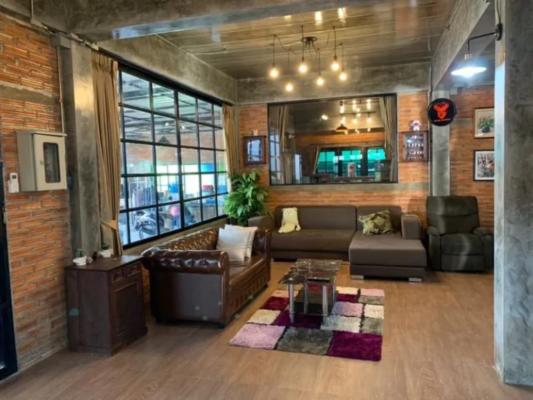 ขายบ้านอำเภอเมืองเชียงใหม่ สไตล์ Loft Vintage บ้านเดี่ยว 2 ชั้น ขายถูกกว่าราคาประเมิน