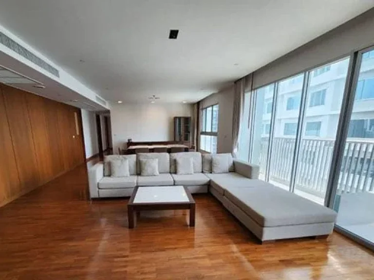 ให้เช่า อพาร์ทเมนท์ 3 ห้องนอน เป็นมิตรกับสัตว์เลี้ยง ที่อโศก For Rent Pet friendly 3 Bedroom Apartment at Asoke