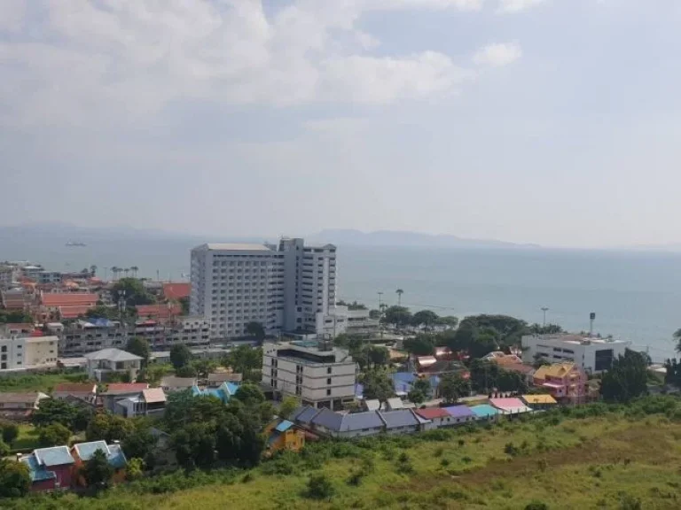 ริมหาดคอนโดมิเนียม วิวทะเล ไม่โดนแดดบ่าย ขายพร้อมผู้เช่า