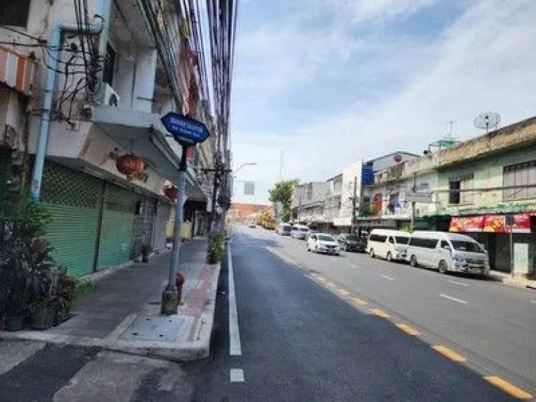 ขายตึกแถว 15 ตรว ใกล้อนุสาวรีย์ประชาธิปไตย ใกล้ MRT สถานีเชื่อมสายสีม่วง และสีส้ม