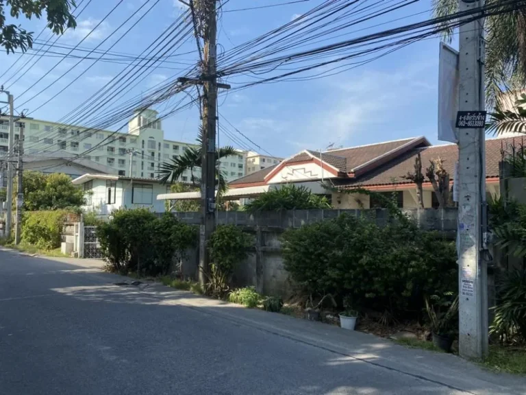 ขายที่ดินพร้อมบ้านขนาดที่ดิน351ตรวราคาต่อรองได้ Land with House for sale Land size 351 Square Wah Price negotia