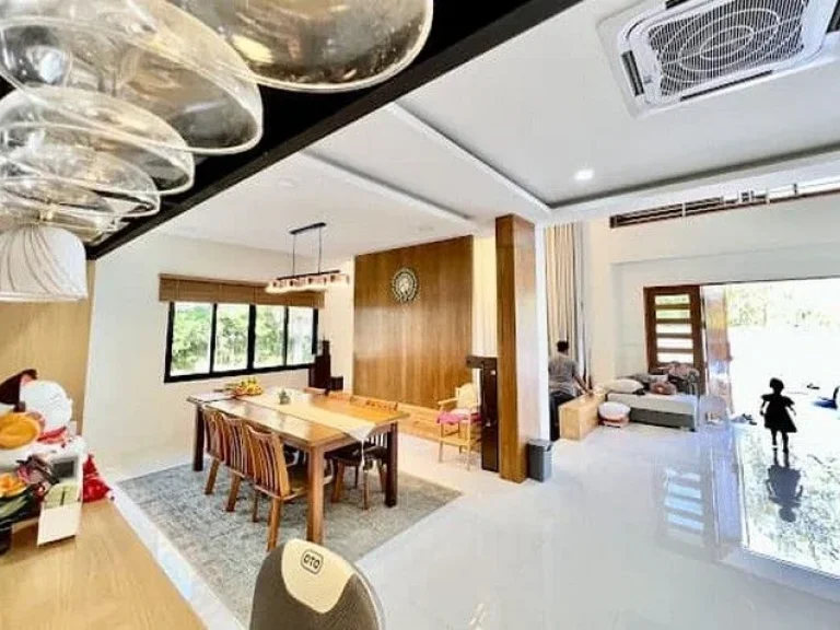 ขายบ้านเดี่ยว Pool Villa หลังใหญ่ ปลูกสร้างเอง 200 ตรว