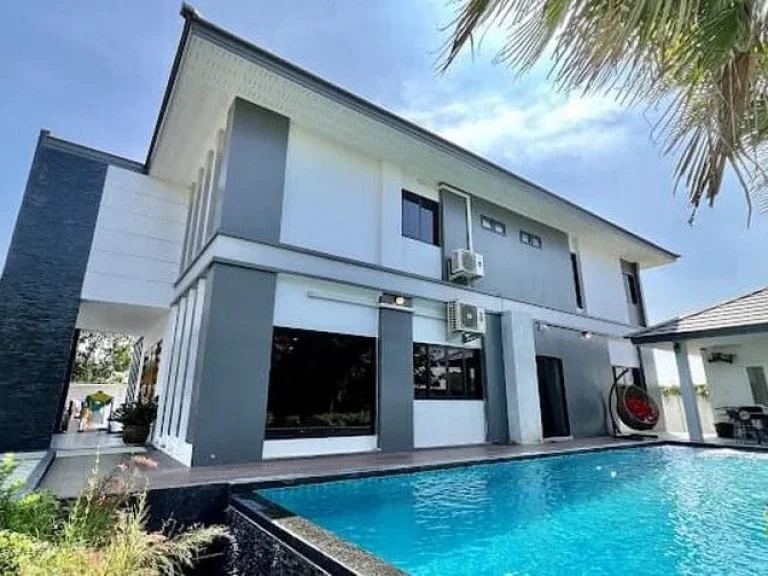 ขายบ้านเดี่ยว Pool Villa หลังใหญ่ ปลูกสร้างเอง 200 ตรว