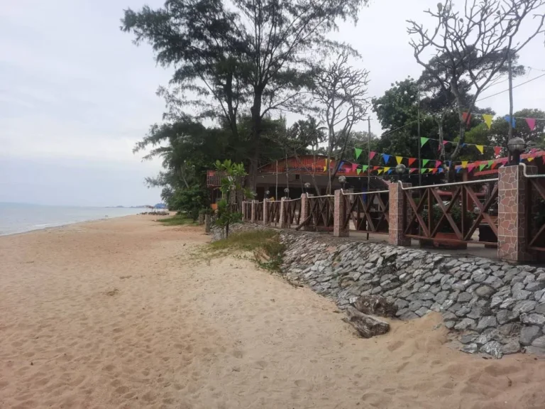 ขายทีดิน ชายหาดแหลมแม่พิมพ์ รวมสื่งปลูกสร้างใก้ลโรงแรม