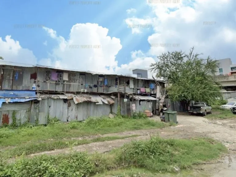 ที่ดิน แปลงมุม ถนนเพชรอุทัย บางกะปิ ใกล้โรงพยาบาลพระรามเก้า