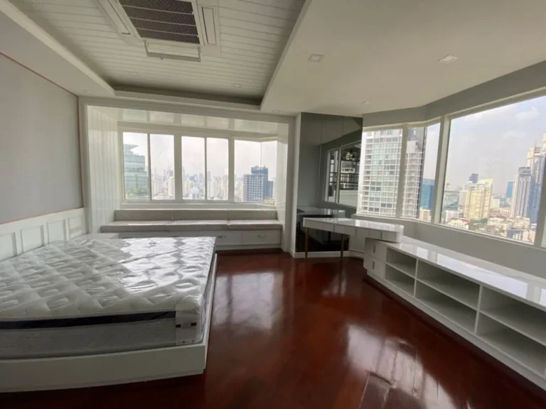 Moon Tower Penthouse - ชั้นสูง ทำเลใจกลางเมือง สุขุมวิท