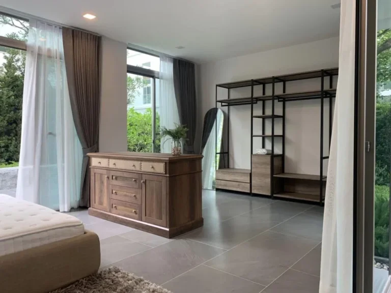 VIVE พระราม 9 - Brand New Beautifully Furnished 3 Bedroom