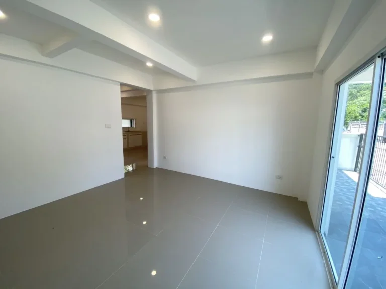 ขาย Townhouse 2 ชั้น 24 ตรวา รีโนเวทใหม่ทั้งหลัง