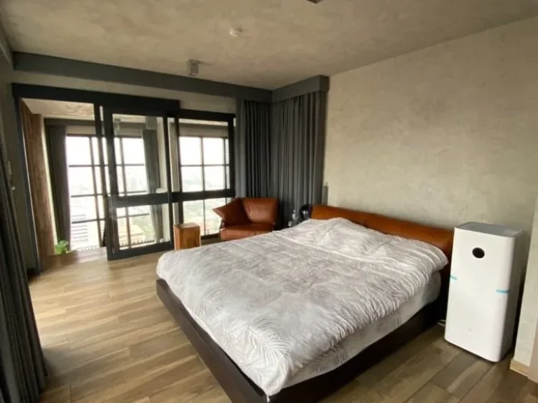 ให้เช่า The Lofts Asokeห้อง Duplex Penthouse 3 ห้องนอน145