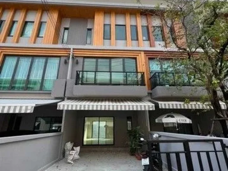 ให้เช่า Townhome ไอเจ้นท์ พัฒนาการ Eigen Pattanakarn 99