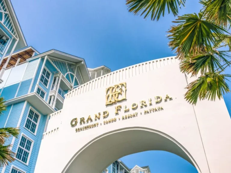 ให้เช่าคอนโดหรูสุดใจ 1 ห้องนอน Grand Florida Beachfront Condo