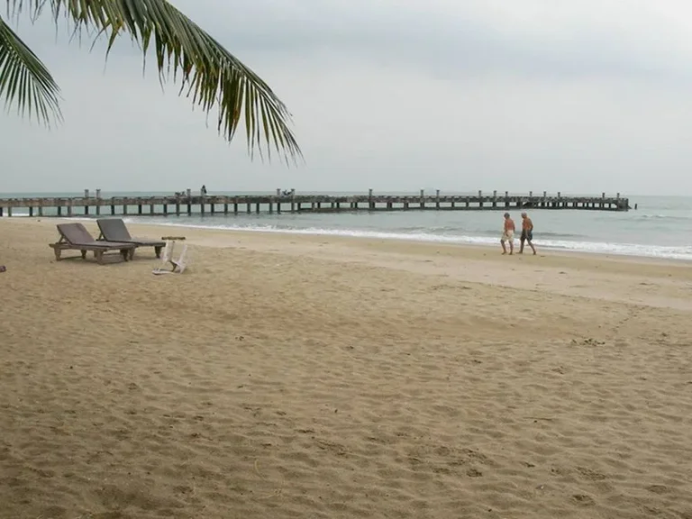 ขายที่ดินติดทะเล หาดส่วนตัว พร้อมสิ่งปลูกสร้าง อทับสะแก