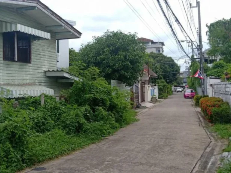 ขายด่วนบ้านพร้อมที่ดินทำเลทอง ถนนบางนา-ตราด