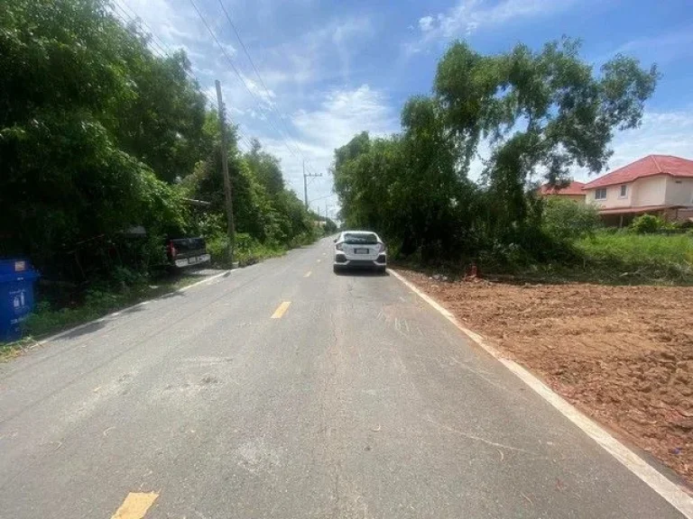 ที่ดินเปล่าคลองหลวงติดถนนลาดยาง ไฟฟ้า ประปา ครบ