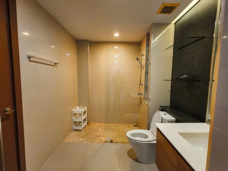 ขายคอนโด Green Lake Condo ศรีราชา ใกล้แนวทางรถไฟฟ้าความเร็วส