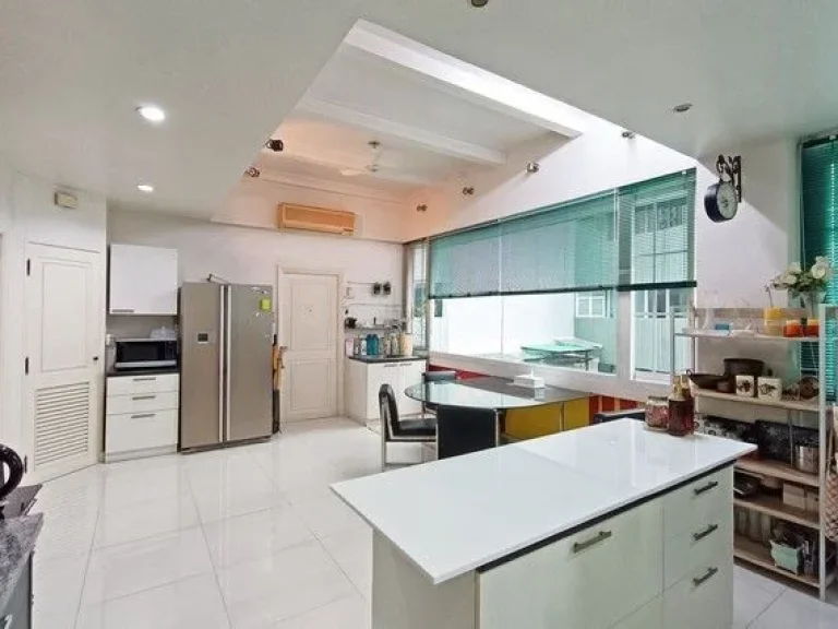 พรีเมียร์ คอนโดมิเนียม สุขุมวิท 24 Duplex Penthouse