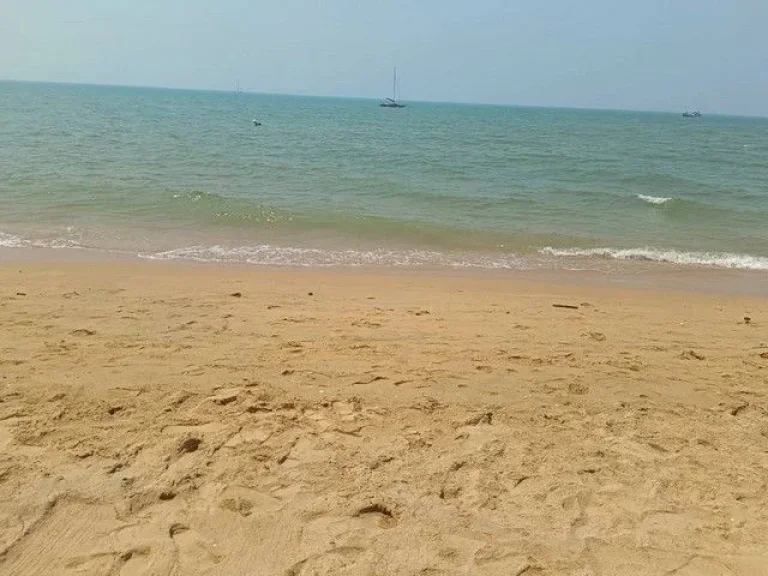 ที่ดินติดริมทะเลหาดส่วนตัว ทะเลนาจอมเทียน 2 ไร่ครึ่ง