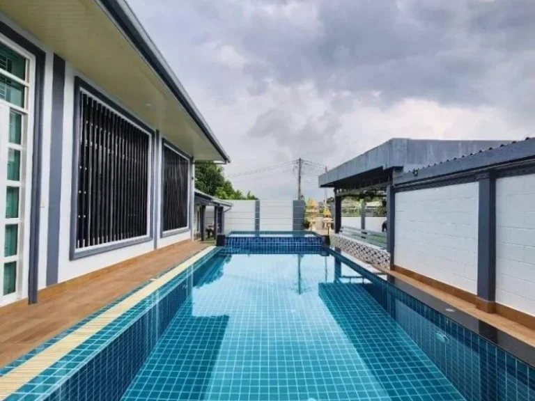 Spacious Pool Villa for Rent in Pattaya พูลวิลล่าให้เช่าในพั