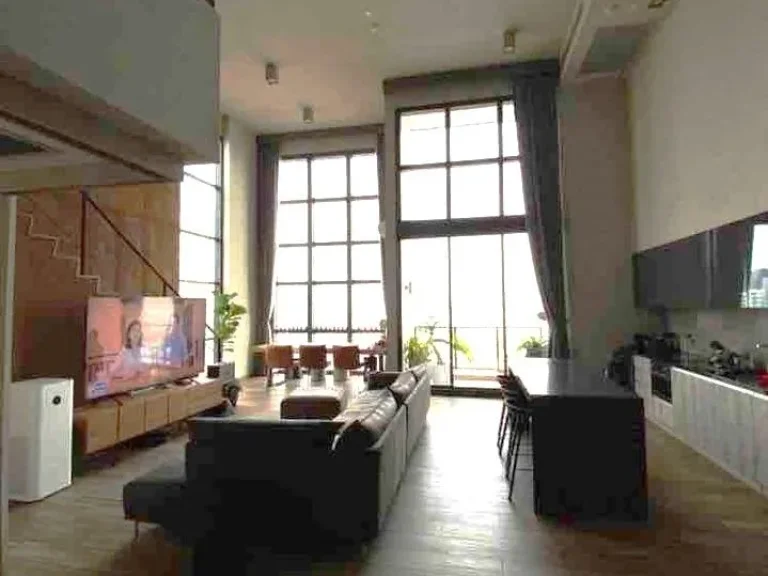 ขายเช่า คอนโด The Loft Asoke ห้อง Penthouse Duplex 145ตรม