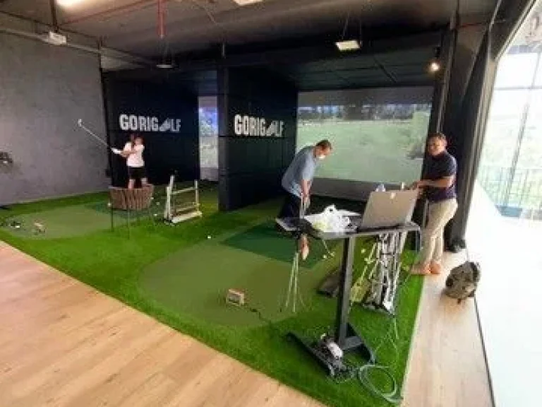 เซ้งธุรกิจพร้อมระบบบริหาร golf simulator สนามไดร์ฟในร่ม