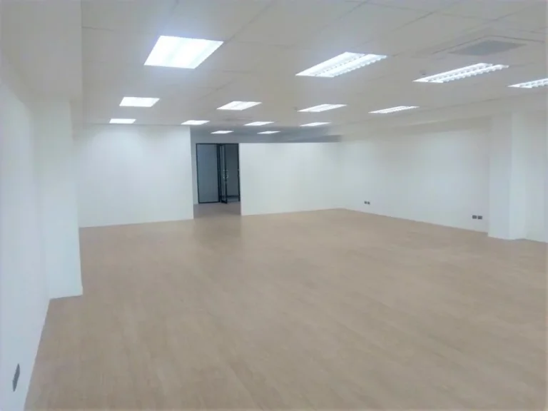 Office For Rent - พร้อมเช่า สำนักงานขนาดใหญ่ 185 ตรม