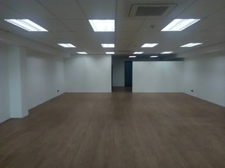 Office For Rent - พร้อมเช่า สำนักงานขนาดใหญ่ 185 ตรม