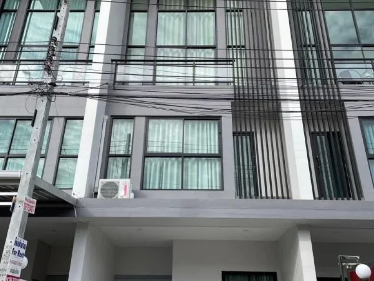 Townhome 3 ชั้นครึ่ง 20 ตรว 175 ตารางเมตร ซอยกอไผ่ เข้าได้ 2