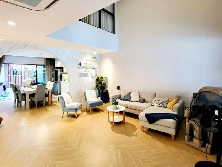 Luxurious Townhome for RENT Krungthep Krita Nirvana DEFINE