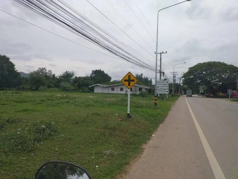 ขายบ้านพร้อมทิ่ดินติดถนน ตพุสวรรค์ แก่งกระจาน จเพชรบุรี