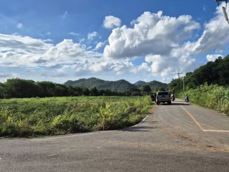 ขายที่ดิน 9 ไร่ ปากช่อง โครราช ใกล้ถนนมิตรภาพ ฟาร์มโชคชัย