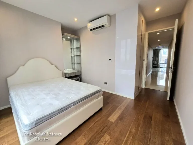 ให้เช่า คอนโด 2 bedrooms modern furnished เดอะ แบงค็อก สาทร