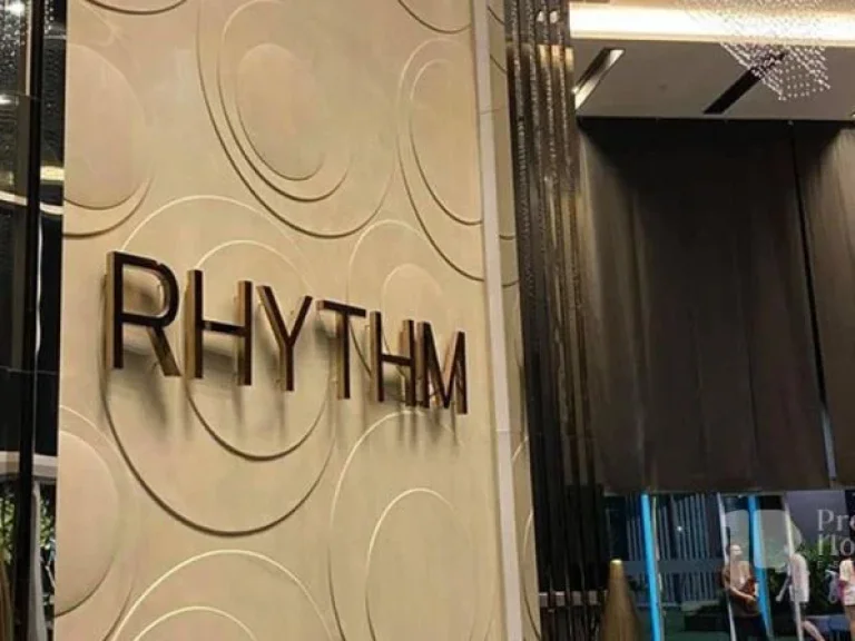 ขายต่ำกว่าราคาตลาด คอนโด Rhythm Sathorn ใกล้ BTS สะพานตากสิน