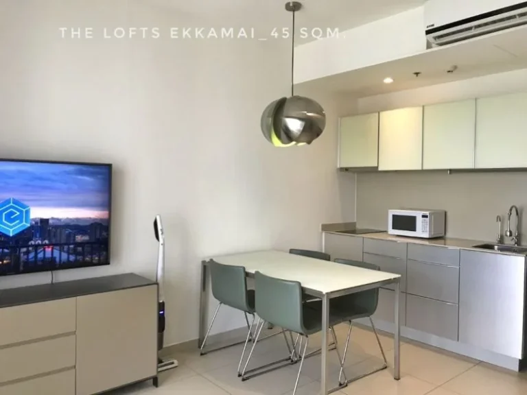 ให้เช่า คอนโด ห้องใหญ่ 1 นอน วิวสวย ห้องสวย The Lofts เอกมัย