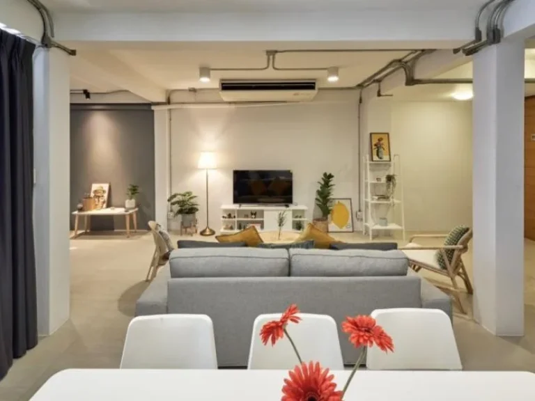 ขายทาวน์โฮม Modern Loft ที่เอกมัย 22 - โอกาสการลงทุน