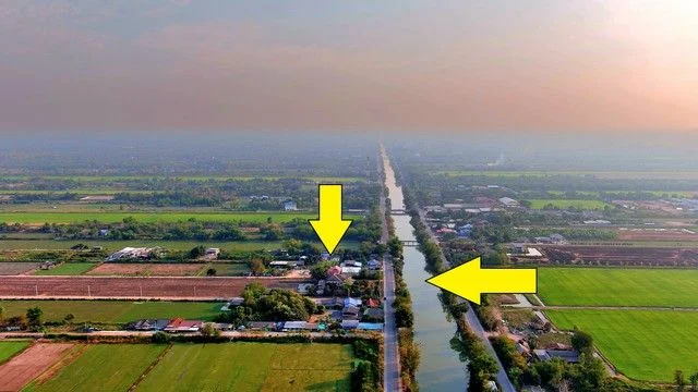 ายที่ดินพร้อมบ้านติดถนนลาดยางเรียบ คลอง 12 หนองเสือ 5 ไร่