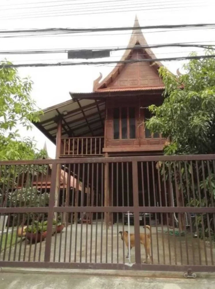 ขายที่ดินพร้อมบ้านทรงไทย 112 ตรว สุขุมวิท 103(อุดมสุข) ใกล้