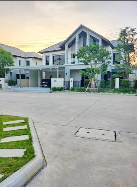 บ้านใหญ่ที่สุดในโครงการ พัฒนาการ 93-97 ให้เช่าใหญ่ที่สุด