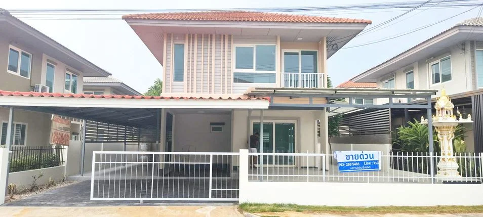 ลดพิเศษ บ้านเดี่ยว 2 ชั้น ปรับปรุงใหม่ทั้งหลัง หมู่บ้าน